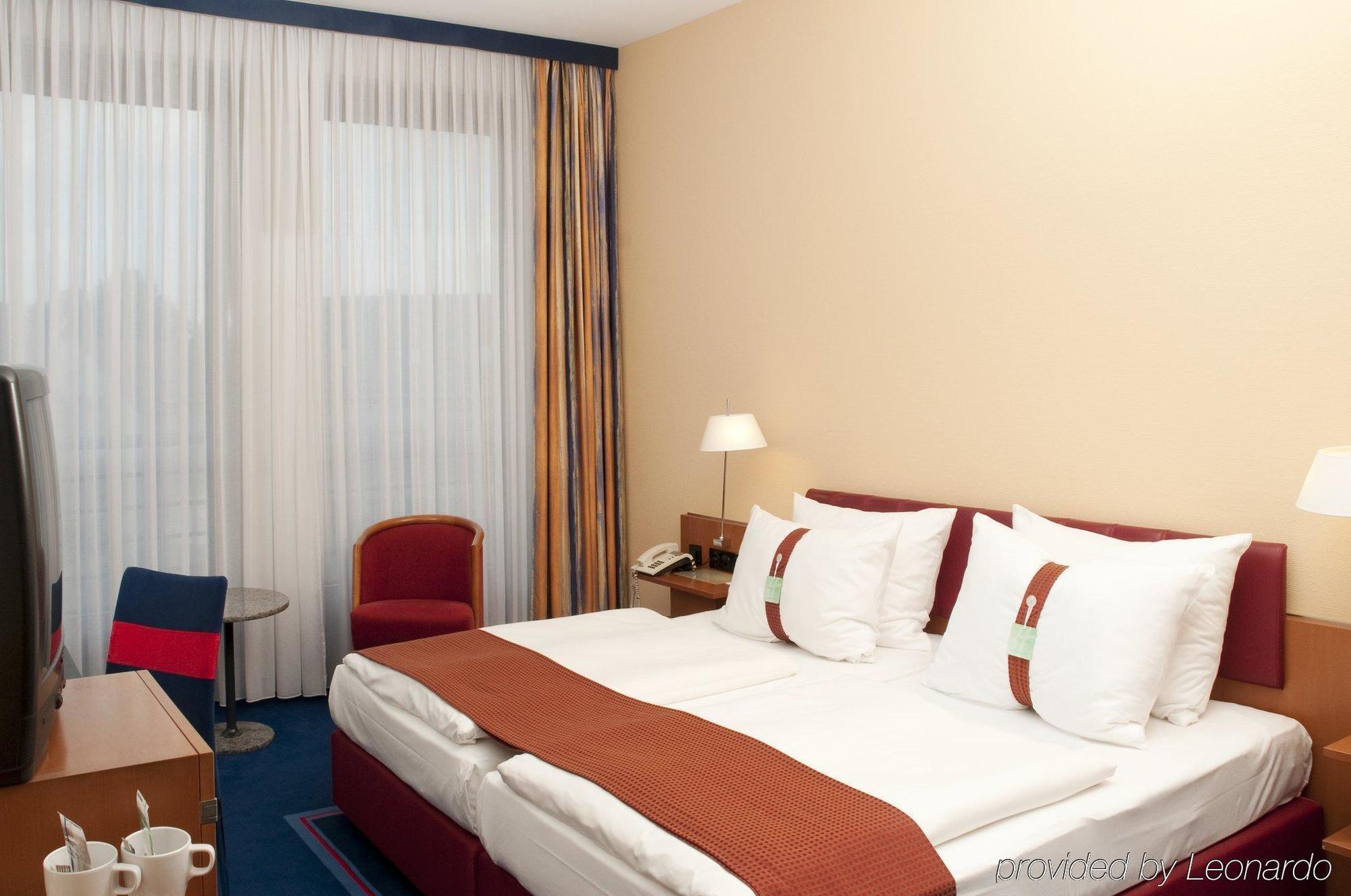 First Inn Hotel Zwickau Room photo